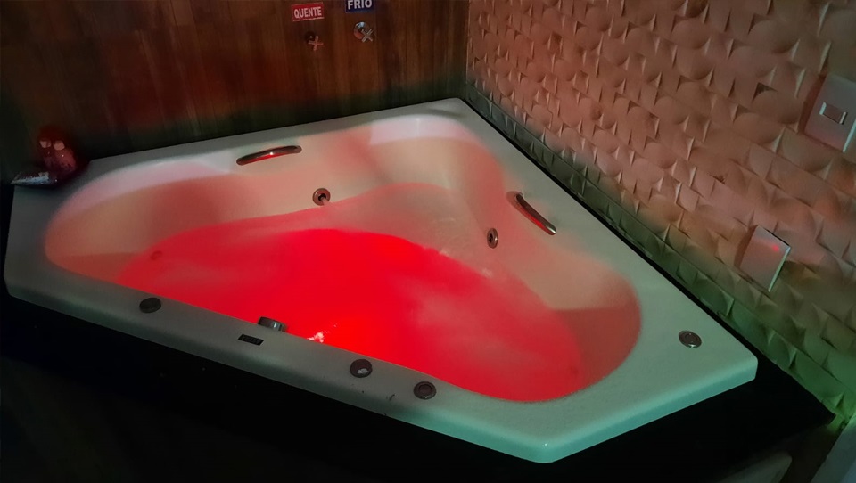 Motel Suite